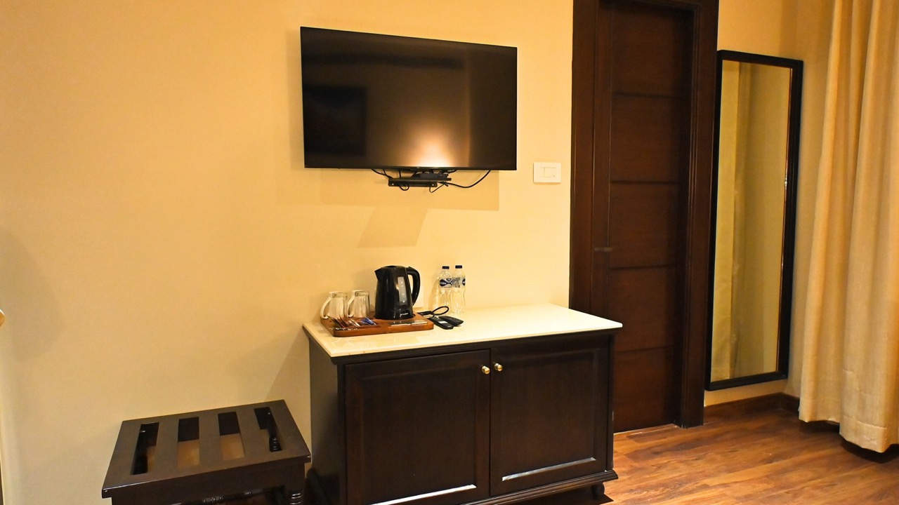 Dharm  Room Edited - 8