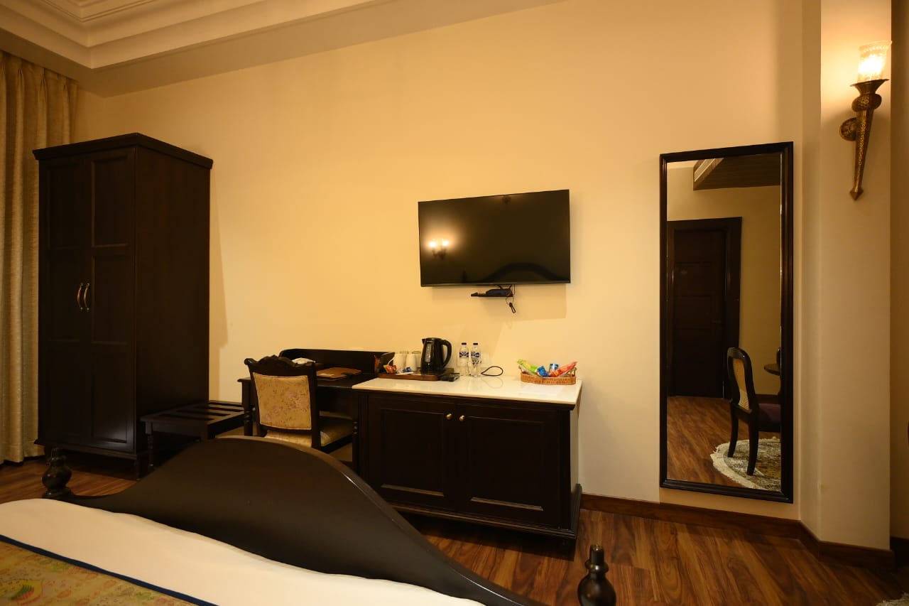 WhatsApp Image 2026-02-09 at 19.08.06 (1)